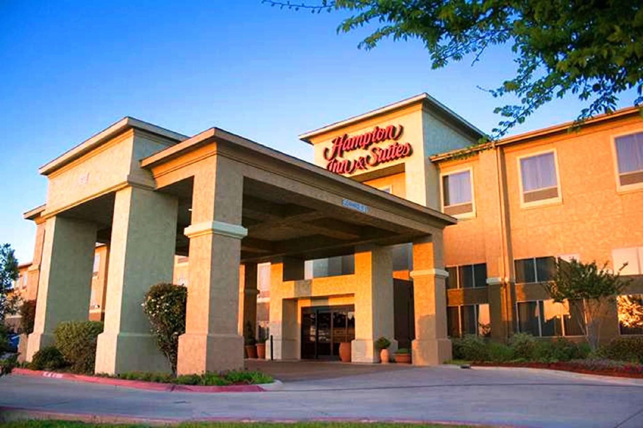 Hampton Inn & Suites Denton Zewnętrze zdjęcie