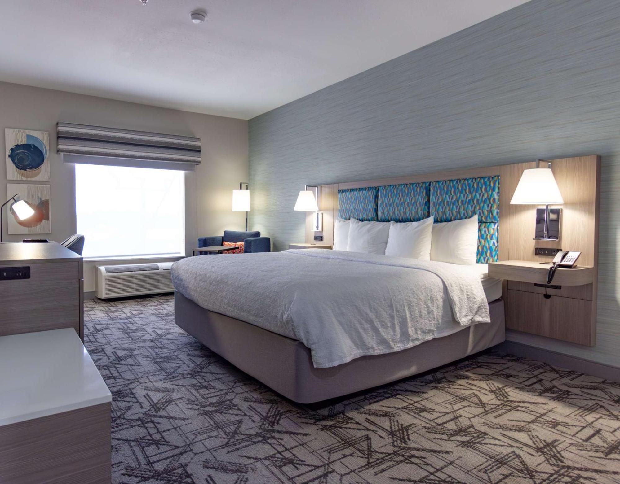 Hampton Inn & Suites Denton Zewnętrze zdjęcie