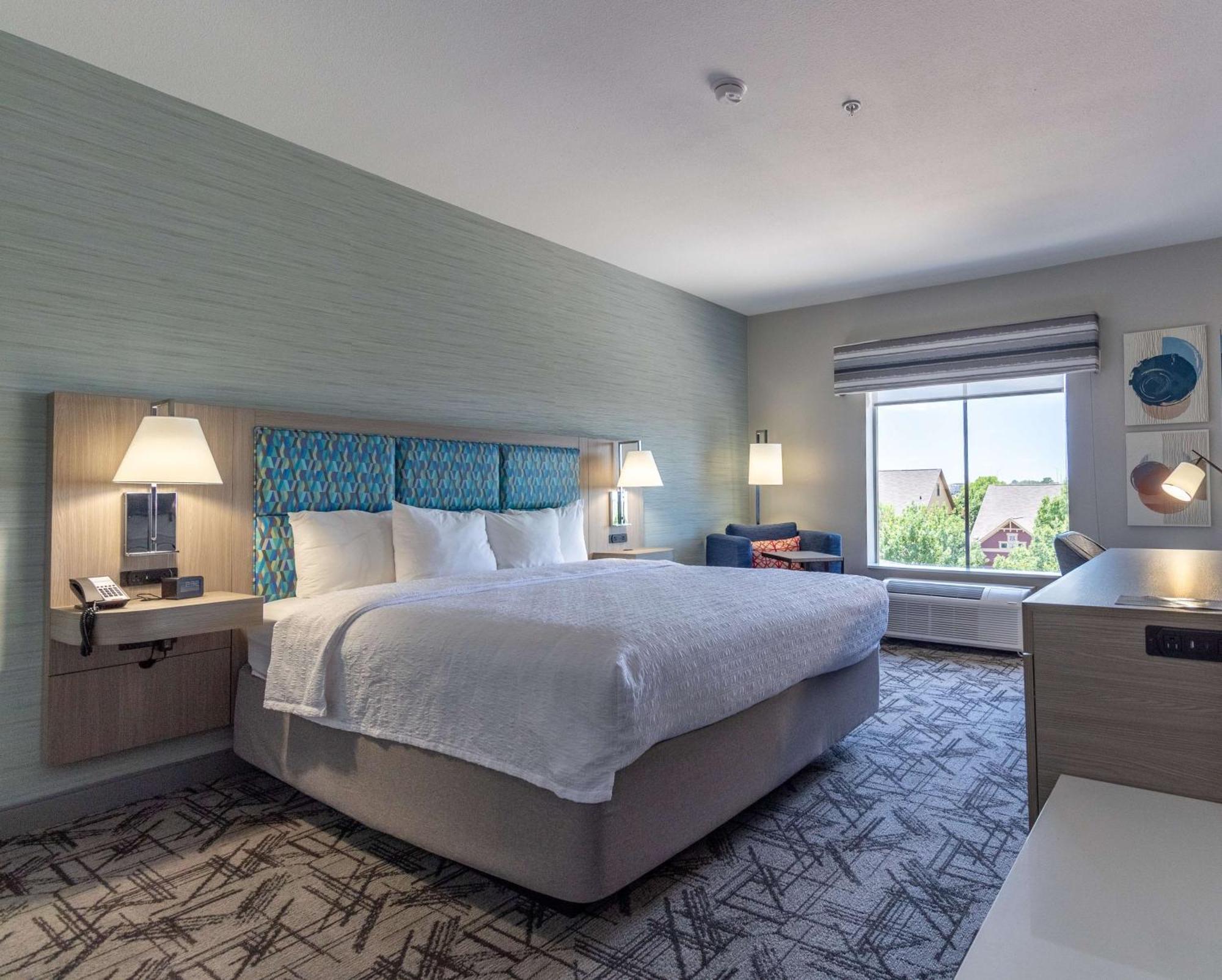 Hampton Inn & Suites Denton Zewnętrze zdjęcie