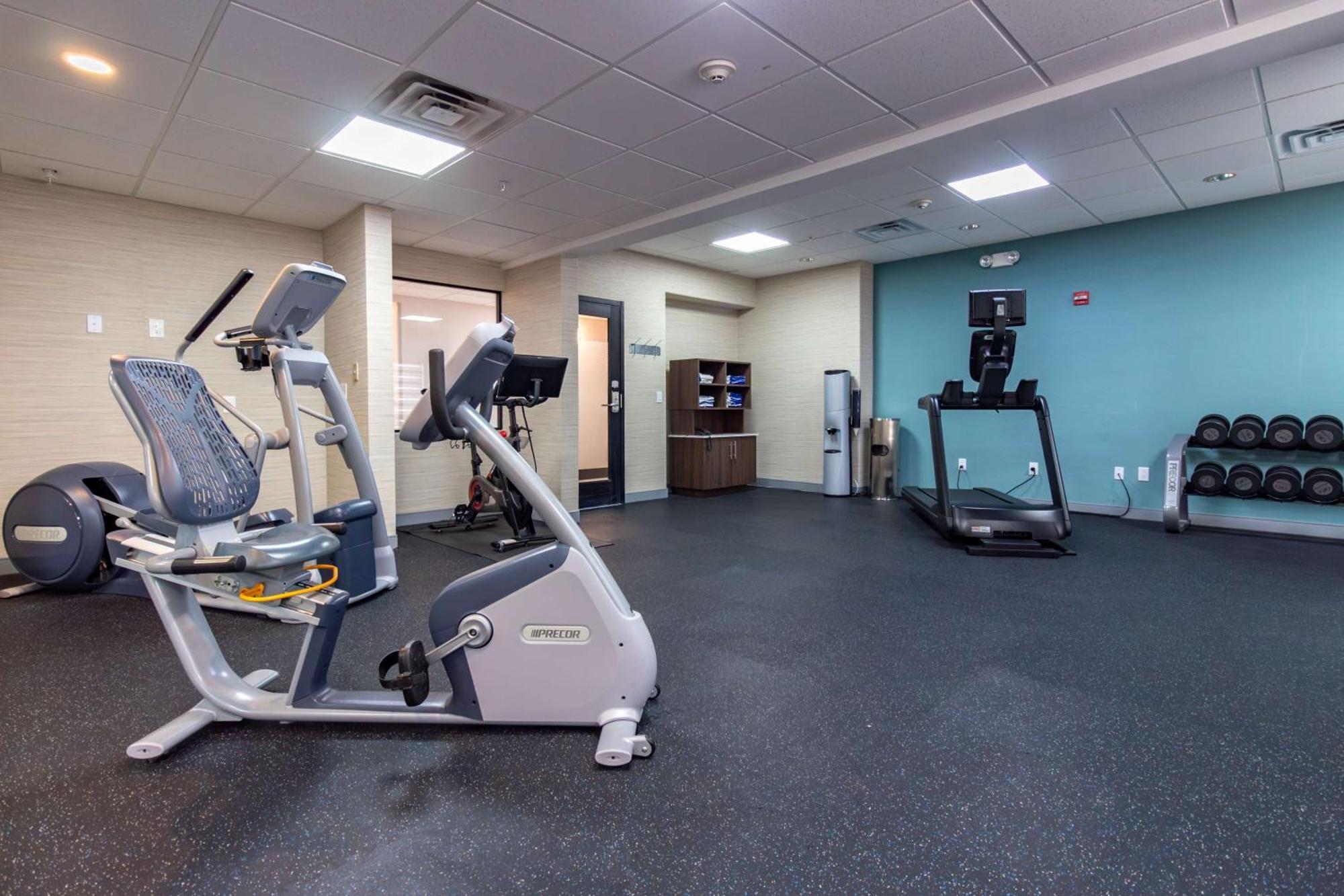 Hampton Inn & Suites Denton Zewnętrze zdjęcie