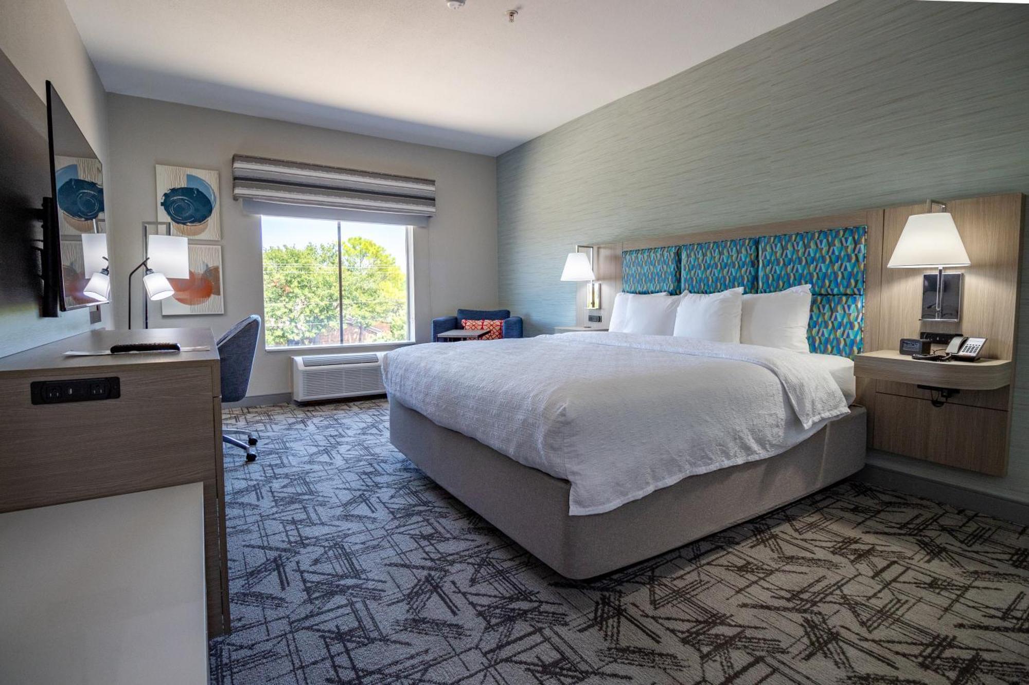 Hampton Inn & Suites Denton Zewnętrze zdjęcie