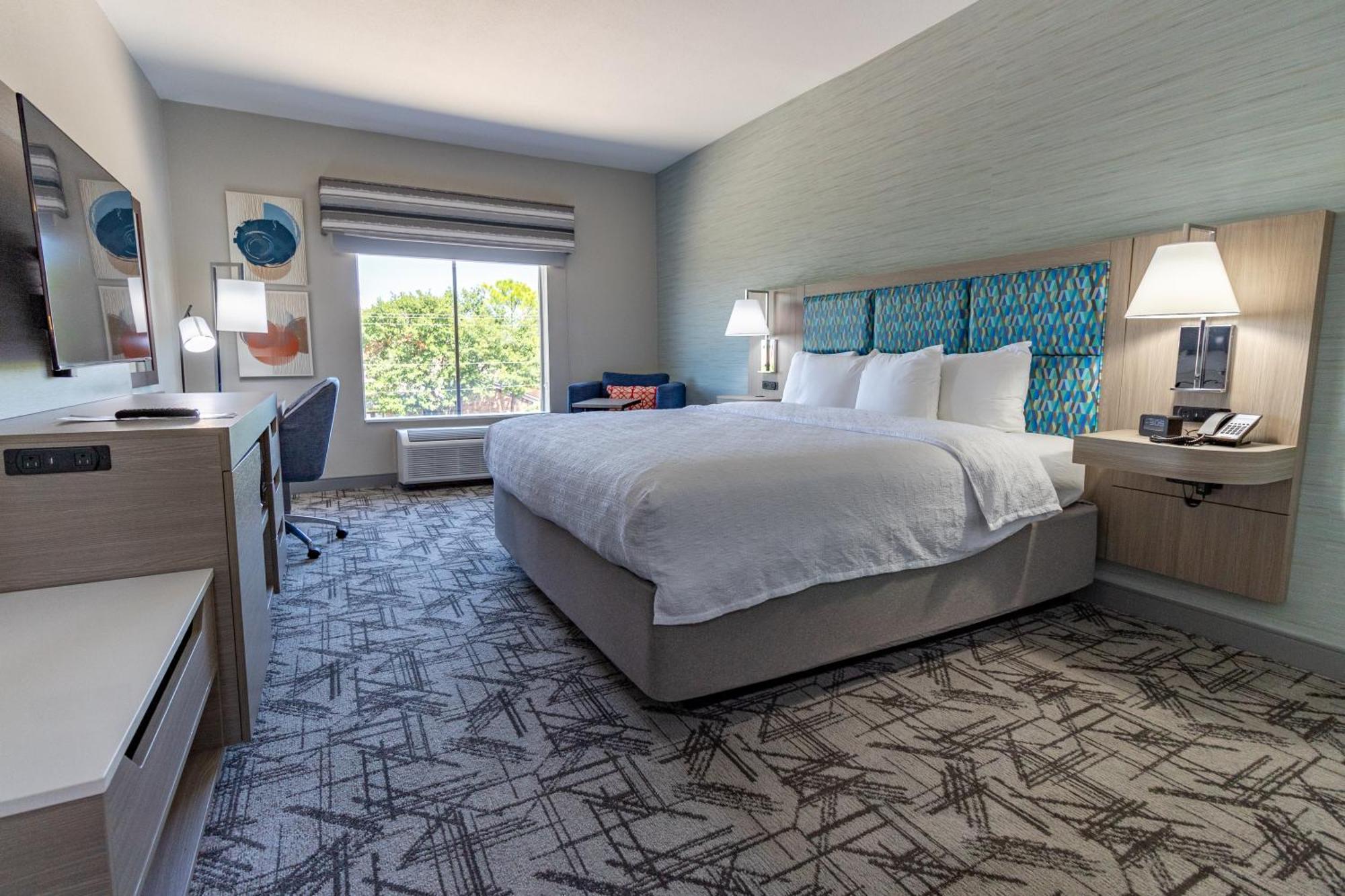 Hampton Inn & Suites Denton Zewnętrze zdjęcie