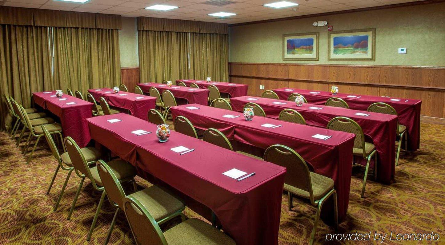 Hampton Inn & Suites Denton Zewnętrze zdjęcie