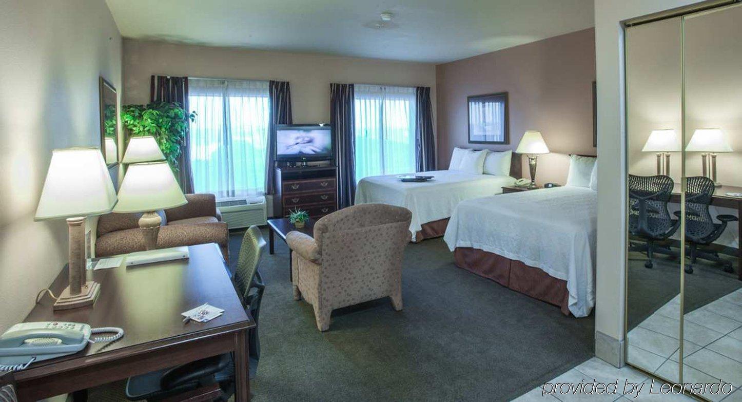 Hampton Inn & Suites Denton Zewnętrze zdjęcie