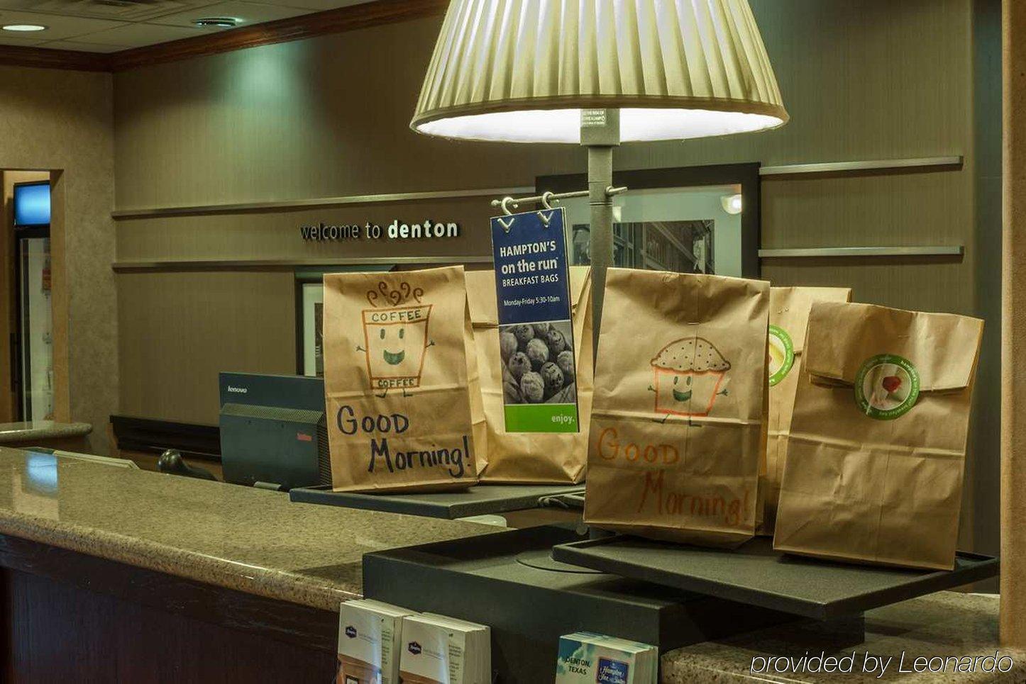 Hampton Inn & Suites Denton Zewnętrze zdjęcie
